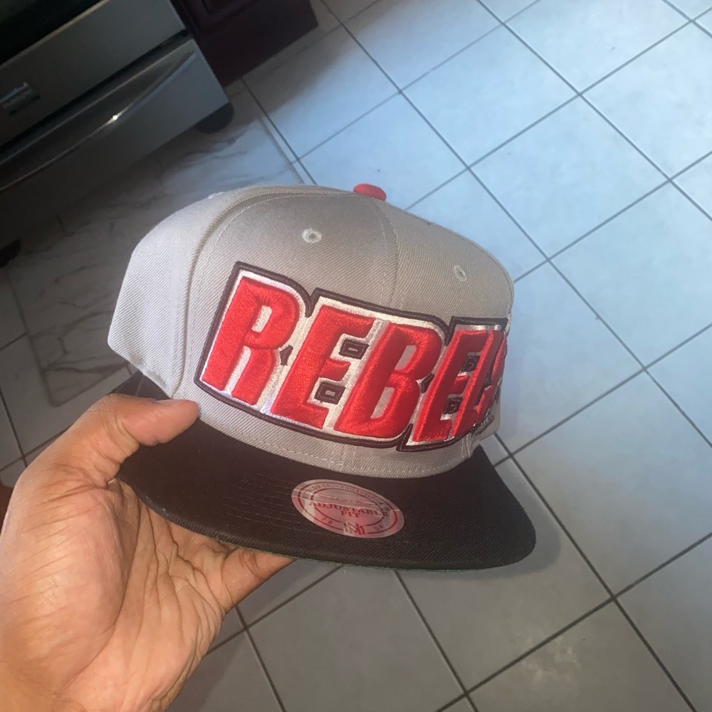 REBELS SNAPBACK